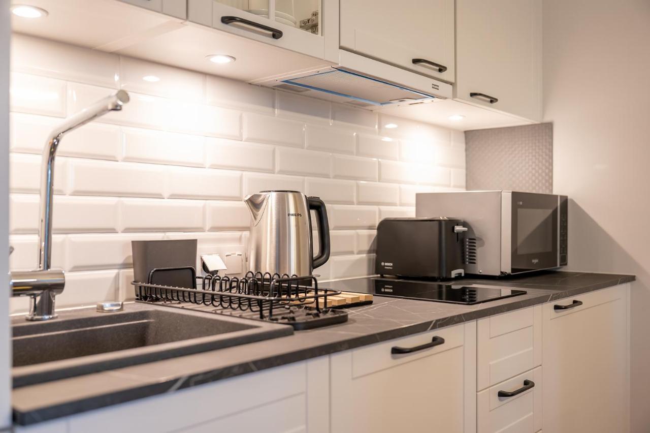 Pinea Sky Premium Apartament Z Widokiem Na Morze Ze Spa I Basenem Przy Plazy Побєрово Екстер'єр фото