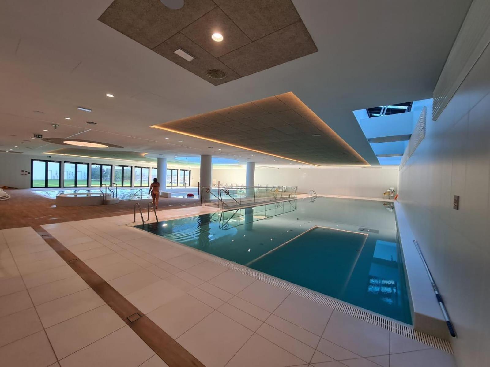 Pinea Sky Premium Apartament Z Widokiem Na Morze Ze Spa I Basenem Przy Plazy Побєрово Екстер'єр фото